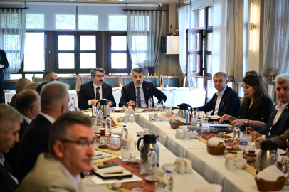 Başkan Yılmaz ve Büyükşehir Başkanvekili Biba'dan Yıldırım’ın geleceği için istişare buluşması
