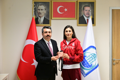 Hatice Kübra İlgün’den Avrupa Şampiyonası’nda bronz madalya