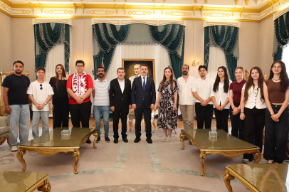 Türkiye birincisi öğrencilere Büyükşehir’den stüdyo desteği